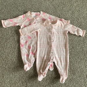 Pair of baby girl Hanna Andersson snap sleepers 💕